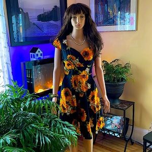 Woman’s 🌻 sunflowers dress super cute